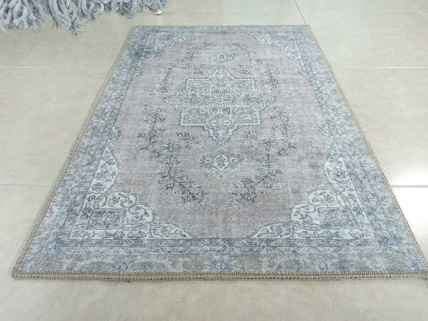 SAFA Mini | Turkish rug, Neutral Faded Pink Gray Oriental, Traditional, Bohemian, Vintage look, Hand-knotted texture Minimalist Shabby Decor