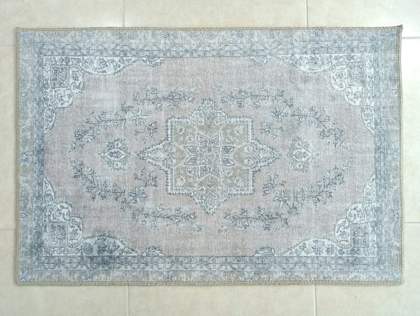 SAFA Mini | Turkish rug, Neutral Faded Pink Gray Oriental, Traditional, Bohemian, Vintage look, Hand-knotted texture Minimalist Shabby Decor