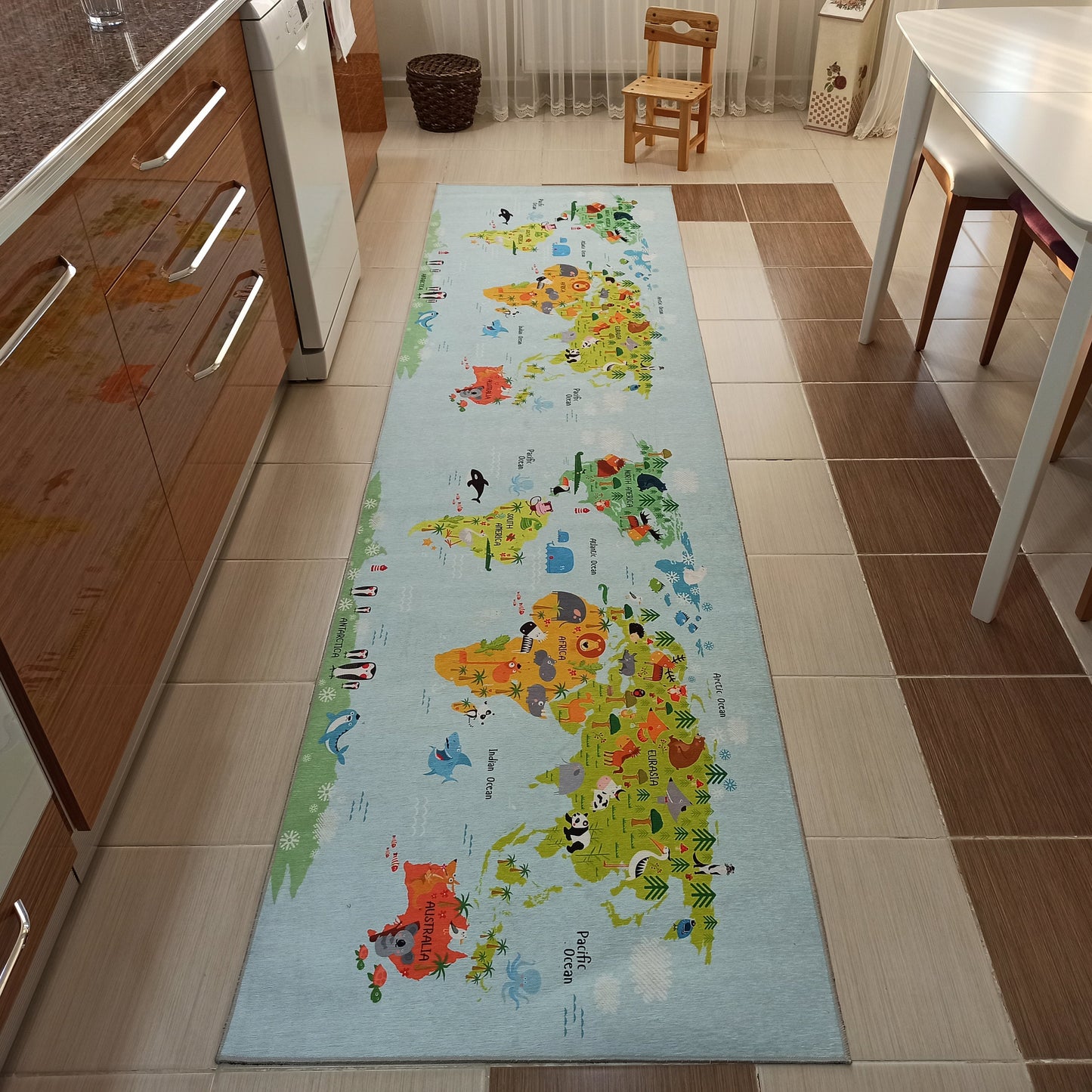 WORLD Runner | Kids Room Map Rug, Soft Play mat, Play rug, Nursery rug, Activity, Explorer, Learning Earth, Boys, Girls, Children, Toddler