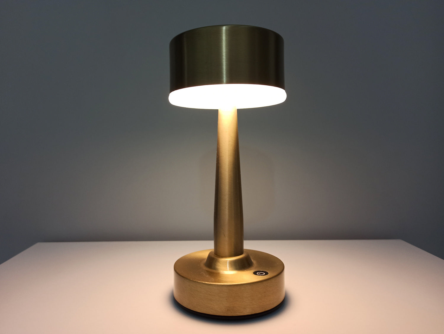 CORDLESS Table Lamp, Portable Light, Vintage Style, Restaurant, Hotel, –  Fame Living